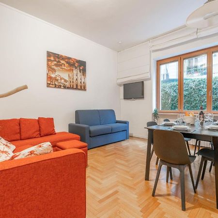 The Best Rent - Spacious Three-Bedroom Apartment In Moscova Милано Екстериор снимка