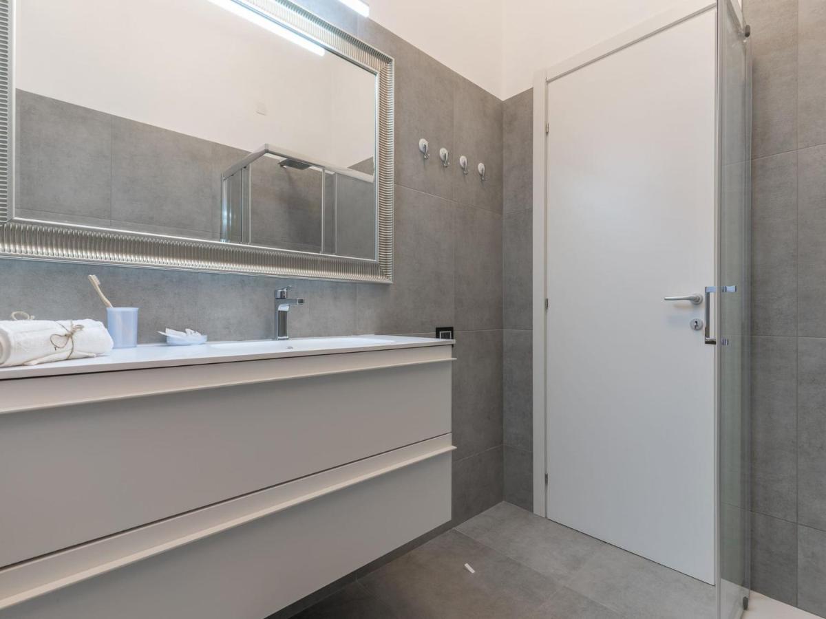 The Best Rent - Spacious Three-Bedroom Apartment In Moscova Милано Екстериор снимка