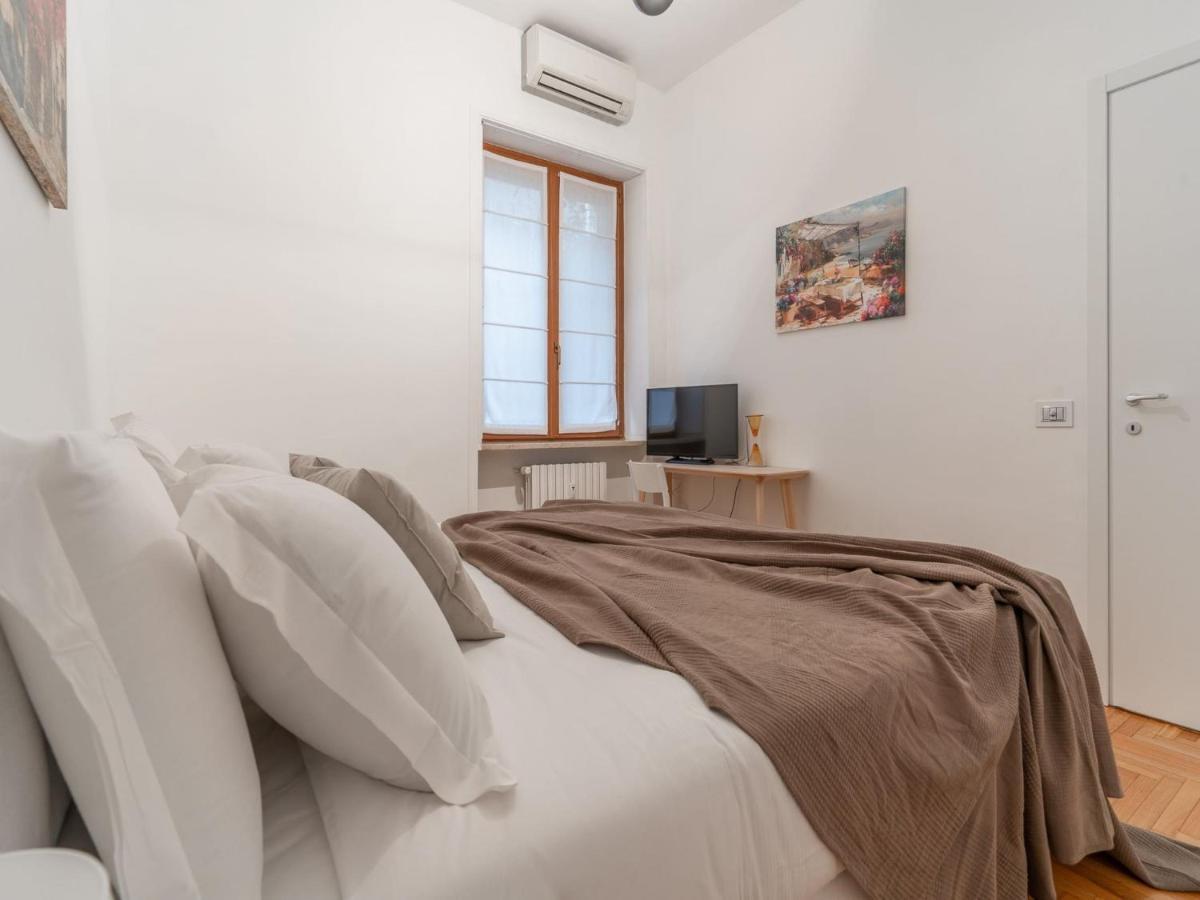 The Best Rent - Spacious Three-Bedroom Apartment In Moscova Милано Екстериор снимка
