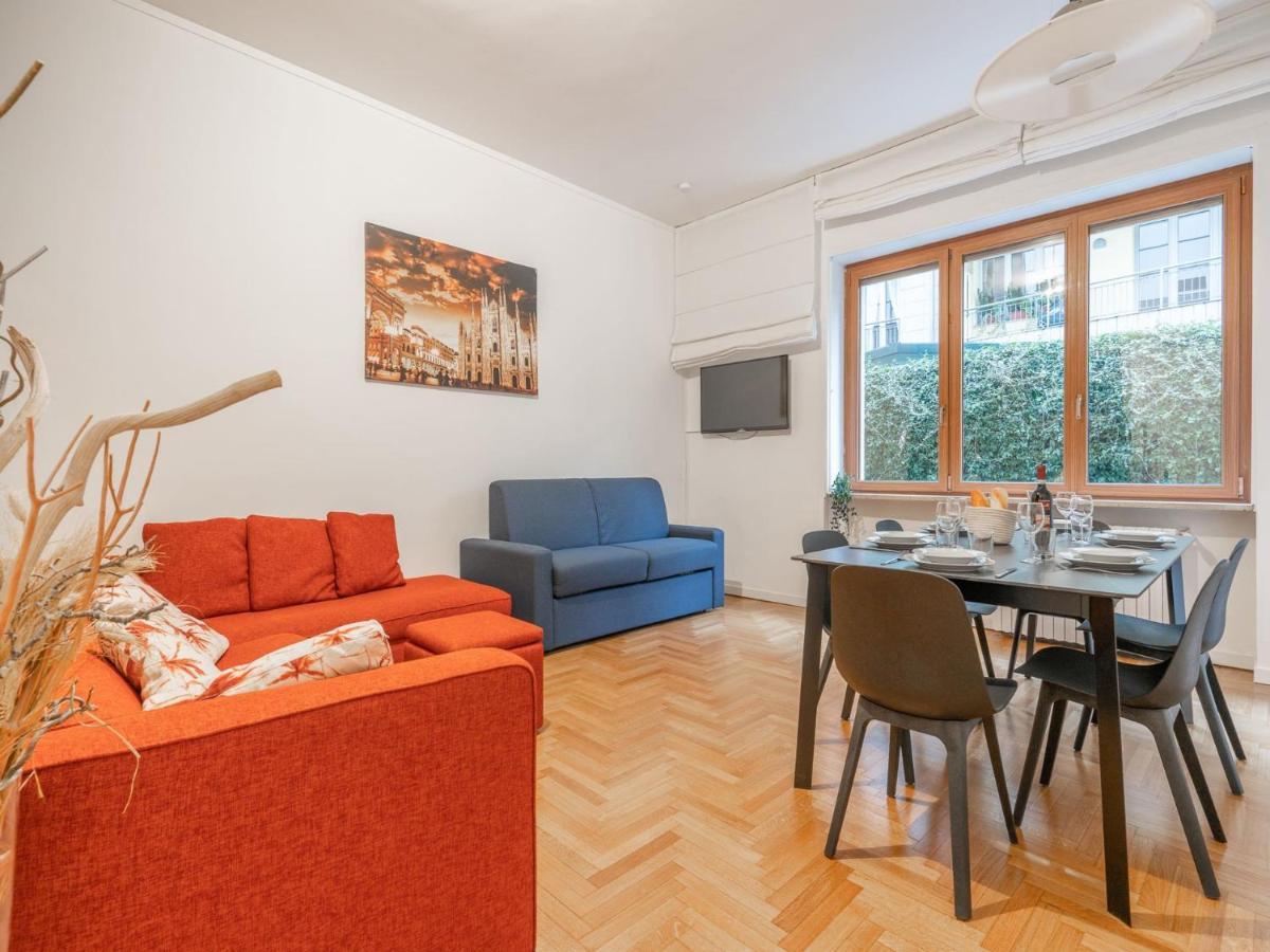 The Best Rent - Spacious Three-Bedroom Apartment In Moscova Милано Екстериор снимка