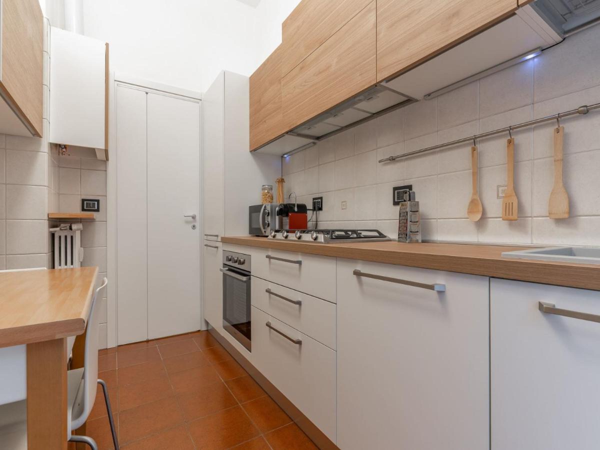 The Best Rent - Spacious Three-Bedroom Apartment In Moscova Милано Екстериор снимка